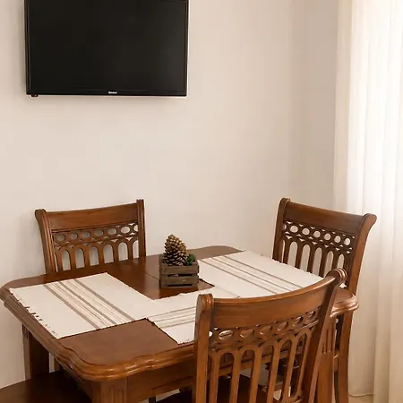 Apartment Silent Golem (Tirana)